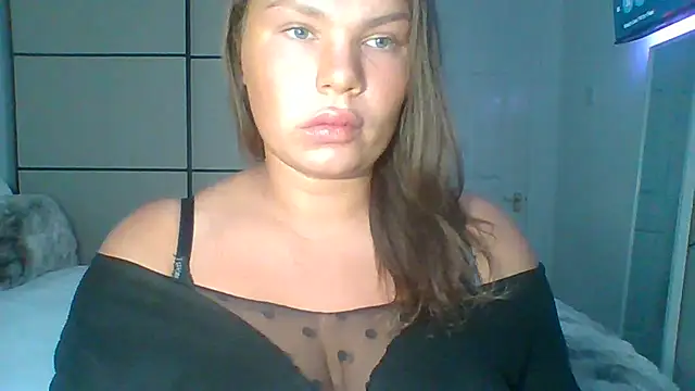 Snapshot of GEMMARMALADE chatting on 07.15.26 GEMMARMALADE online show from 07.15.26