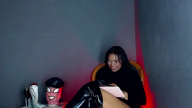 SusaanPonce online show from 01.06.26