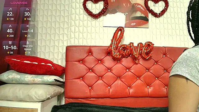 Elizabetth Roman online show from 03.15.26