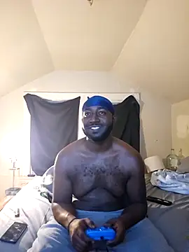 iLOVETRAY96 online show from 12.18.25