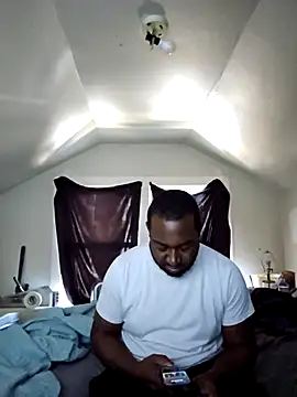 iLOVETRAY96 online show from 02.20.26