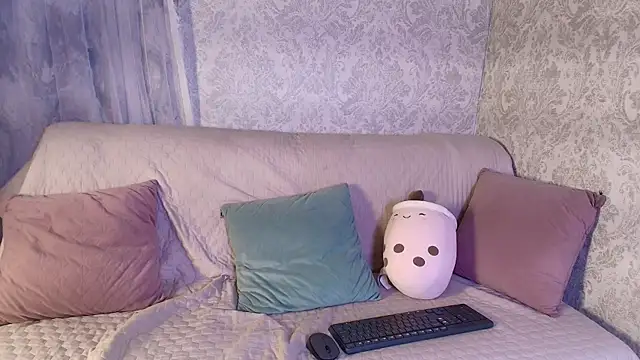 Nia  S online show from 01.15.26