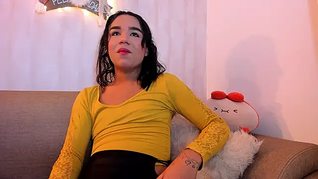 candypink12 online show from 12.22.25