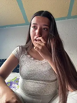 Snapshot of Alix_Rousses21 chatting on 01.10.26 Alix Rousses21 online show from 01.10.26