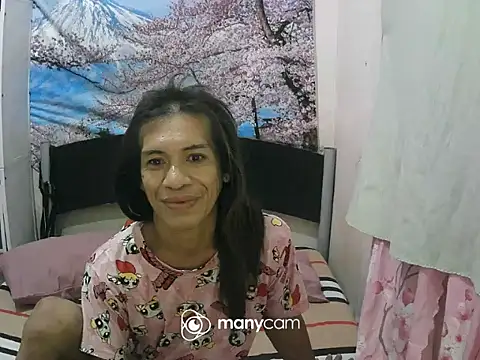 Snapshot of Asiangoddezzts chatting on 06.19.26 Asiangoddezzts online show from 06.19.26