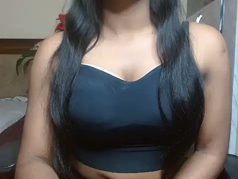 Lola Bebe online show from 03.06.26