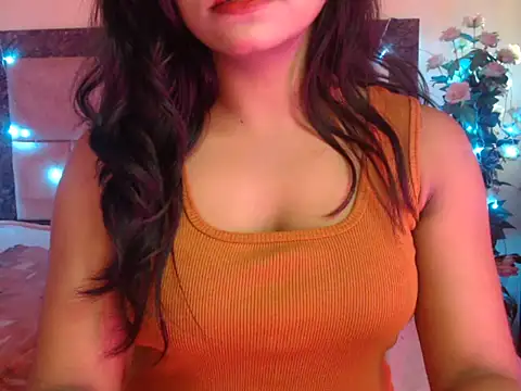 Lola Bebe online show from 04.06.26