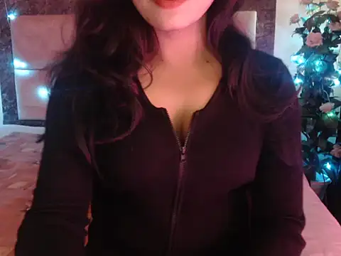 Lola Bebe online show from 04.10.26