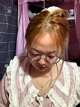 Snapshot of Samsam-006 chatting on 12.22.25 Samsam-006 online show from 12.22.25