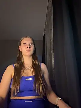 nelli lux  online show from 12.15.25