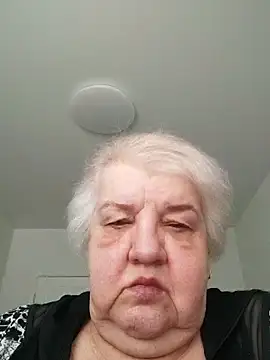 HapinessLovee online show from 02.22.26