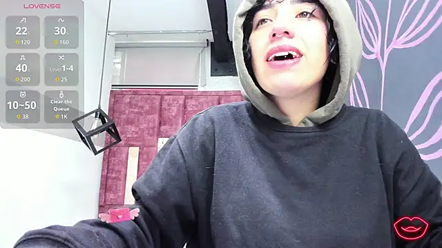 Kiara Fox   online show from 02.03.26