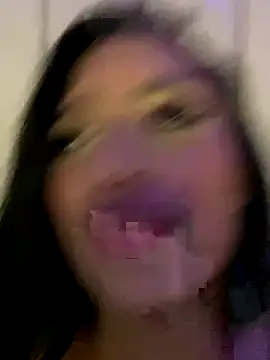 AlinaArgii online show from 12.13.25