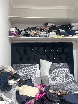 BloodmoonAlpha 1 online show from 02.02.26