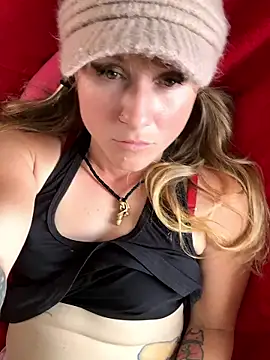 alluringpixie online show from 04.05.26