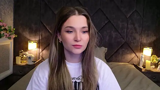 Lina Sinerz online show from 04.17.26