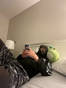 Snapshot of phantom898983 chatting on 02.04.26 phantom898983 online show from 02.04.26