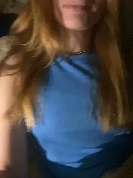 Snapshot of laysfregd2025 chatting on 12.18.25 laysfregd2025 online show from 12.18.25