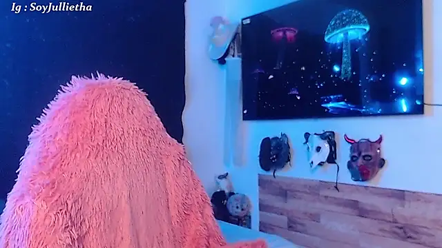 Julls420  online show from 01.11.26