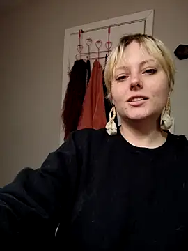 Snapshot of SpiderRose chatting on 02.03.26 SpiderRose online show from 02.03.26