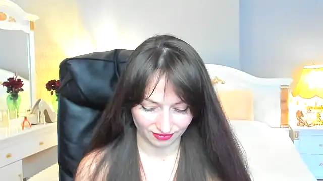 Snapshot of RosiAlina chatting on 05.25.26 RosiAlina online show from 05.25.26