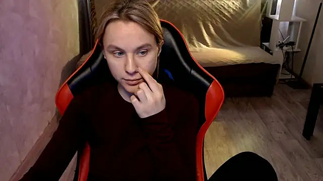 MiaBun1 online show from 04.05.26