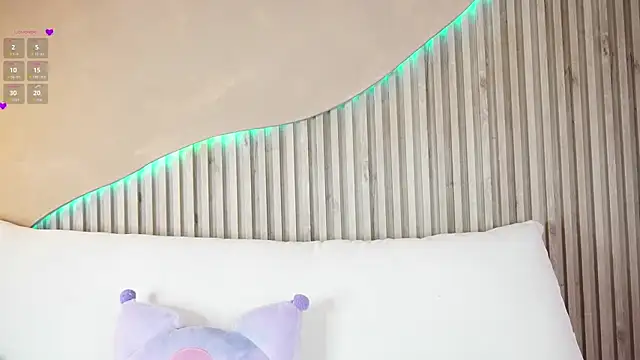 SaraJonesxx online show from 01.08.26