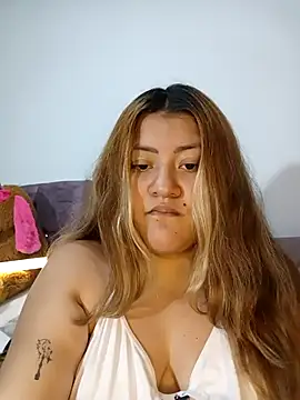 Snapshot of Sofia__Saenz chatting on 03.28.26 Sofia Saenz online show from 03.28.26