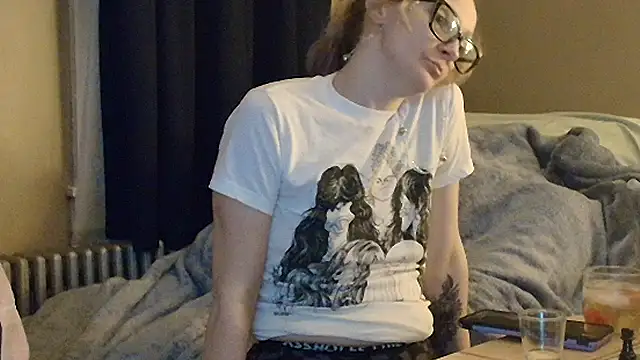 blondebombshell4343 online show from 12.16.25