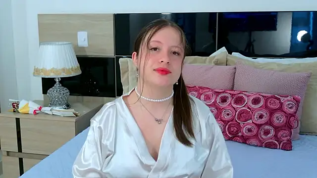 BellaFlecher online show from 03.08.26