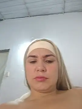 Snapshot of Charlott_smi chatting on 05.31.26 Charlott smi online show from 05.31.26