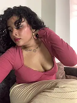 ladulcemary  online show from 04.14.26