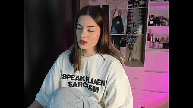 Snapshot of NikkieKitty chatting on 02.13.26 NikkieKitty online show from 02.13.26