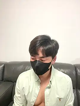 kimze7 online show from 12.19.25