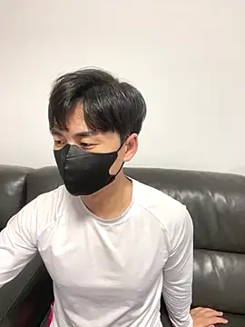 kimze7 online show from 12.22.25