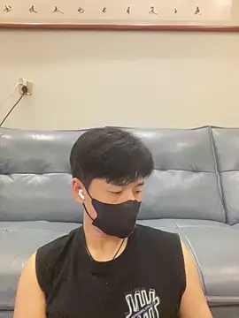 Snapshot of kimze7 chatting on 06.18.26 kimze7 online show from 06.18.26