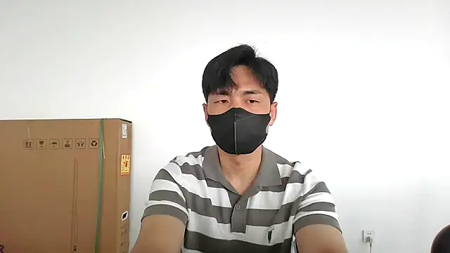 Snapshot of kimze7 chatting on 07.16.26 kimze7 online show from 07.16.26