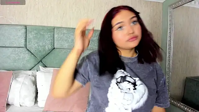 NaomySakura online show from 01.16.26