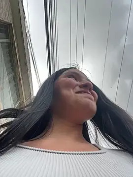 Snapshot of Agatta-X chatting on 12.13.25 Agatta-X online show from 12.13.25