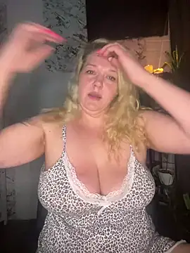 JenniferCarmen online show from 02.04.26