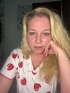 JenniferCarmen online show from 02.07.26