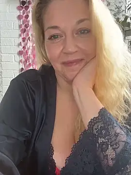 JenniferCarmen online show from 03.02.26