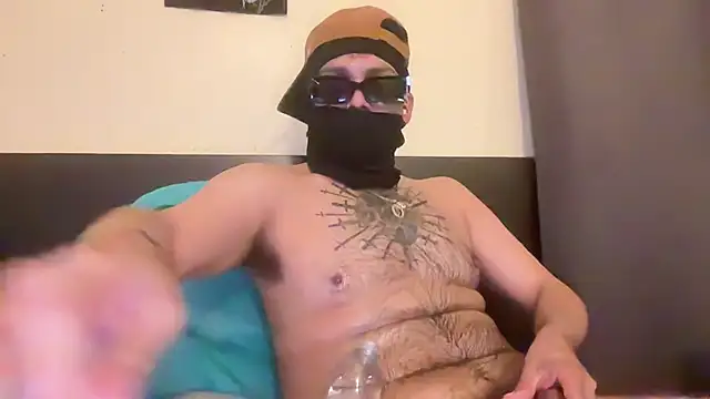 Snapshot of angelblanco chatting on 07.25.26 angelblanco online show from 07.25.26