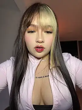 Daniela ruizz online show from 05.12.26