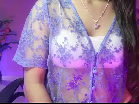 Isha Lush online show from 12.22.25