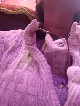 Snapshot of nehakapoor89 chatting on 12.20.25 nehakapoor89 online show from 12.20.25