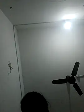 Snapshot of nehakapoor89 chatting on 12.22.25 nehakapoor89 online show from 12.22.25