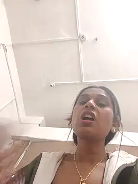 Snapshot of nehakapoor89 chatting on 01.16.26 nehakapoor89 online show from 01.16.26