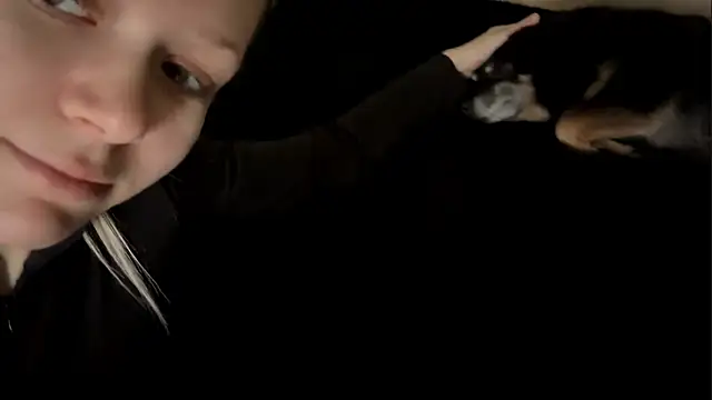 ZaidaSchwarten online show from 04.07.26