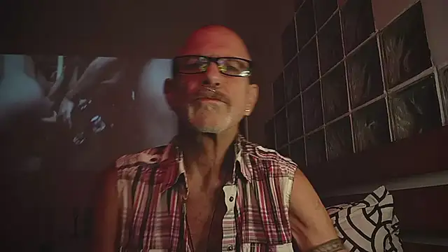 4skinlvrI online show from 01.17.26